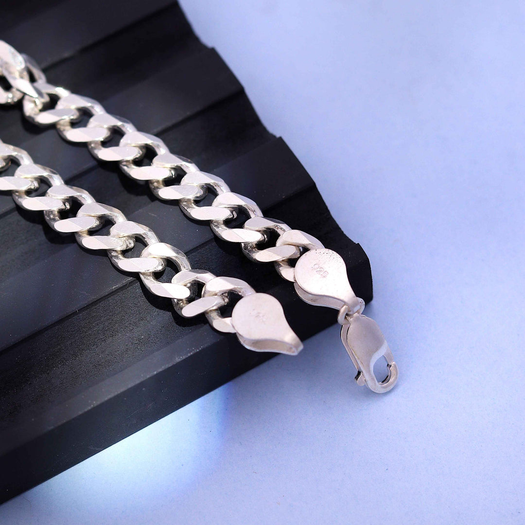 Sleek crub bracelet