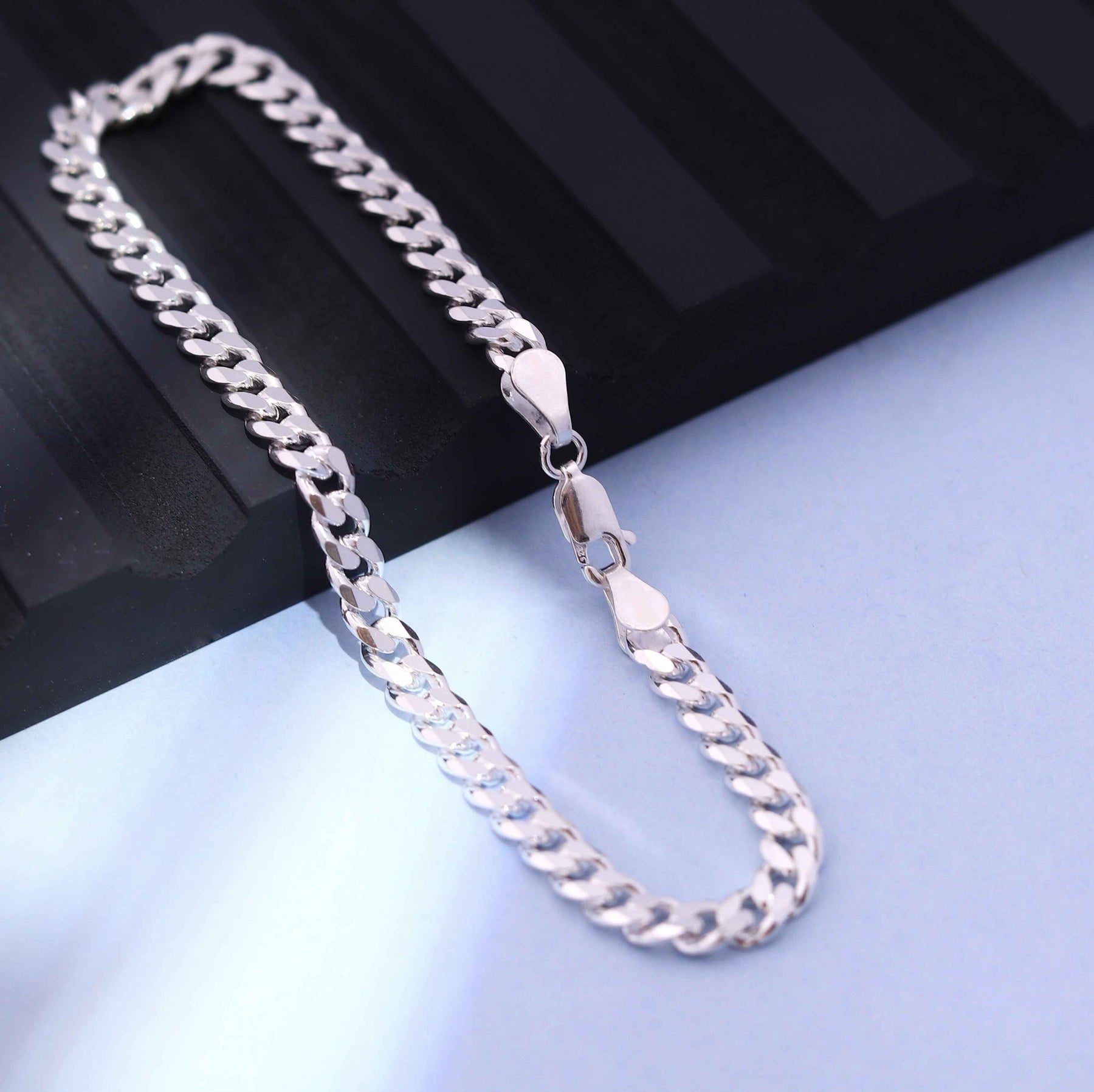Sleek crub bracelet