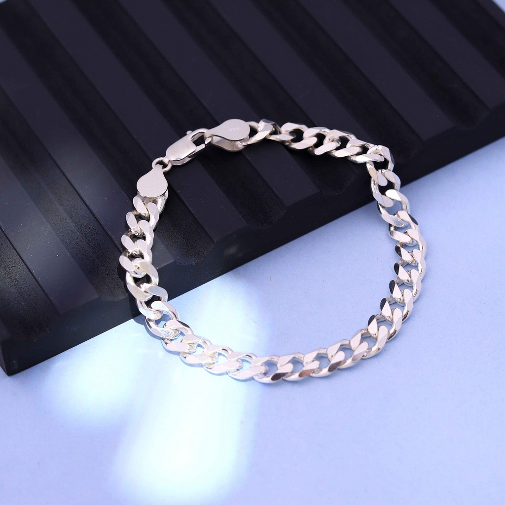 Sleek crub bracelet